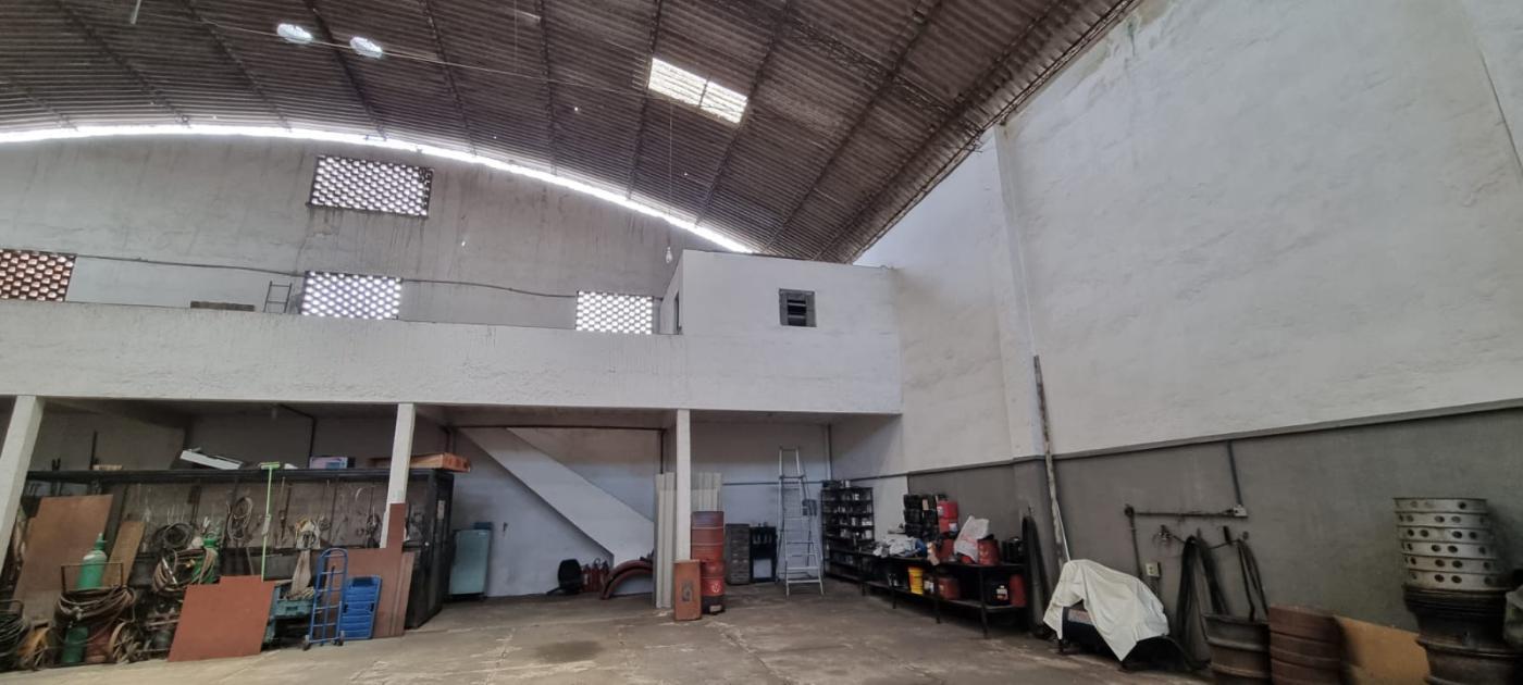 Depósito-Galpão-Armazém à venda com 4 quartos, 1185m² - Foto 12