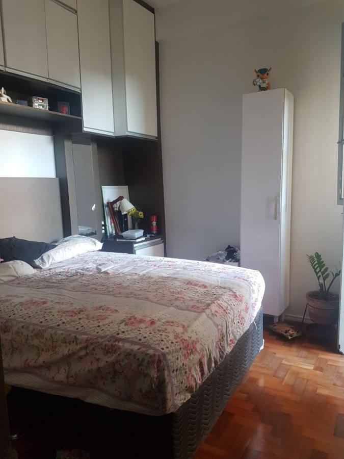 Apartamento à venda com 2 quartos, 74m² - Foto 4