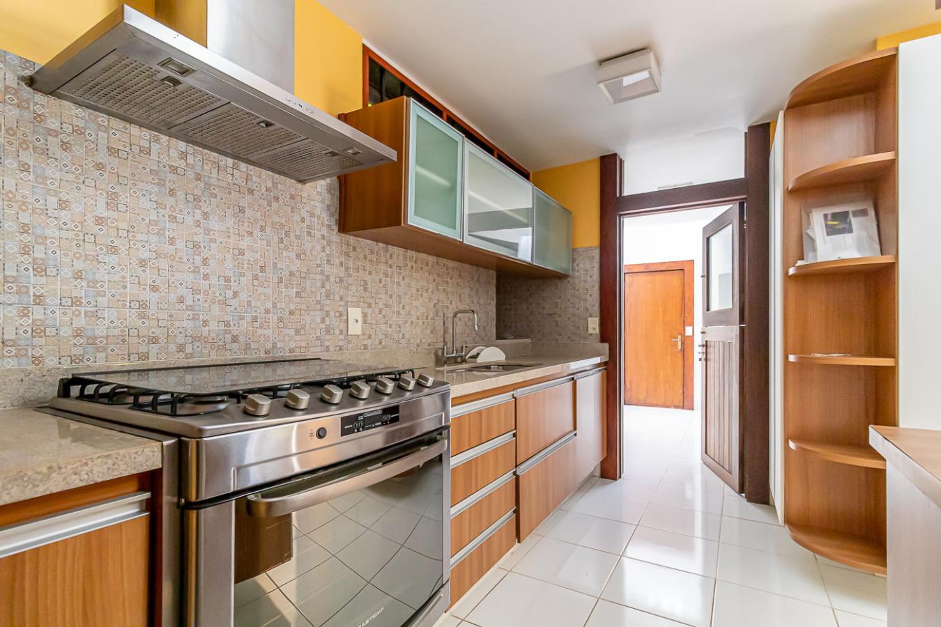 Casa à venda com 5 quartos, 384m² - Foto 31