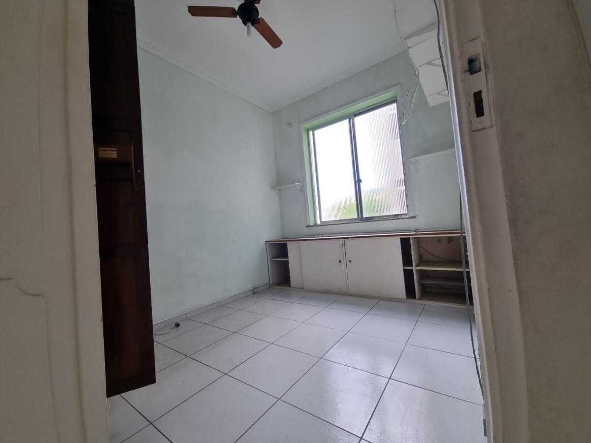 Apartamento à venda com 2 quartos, 68m² - Foto 5