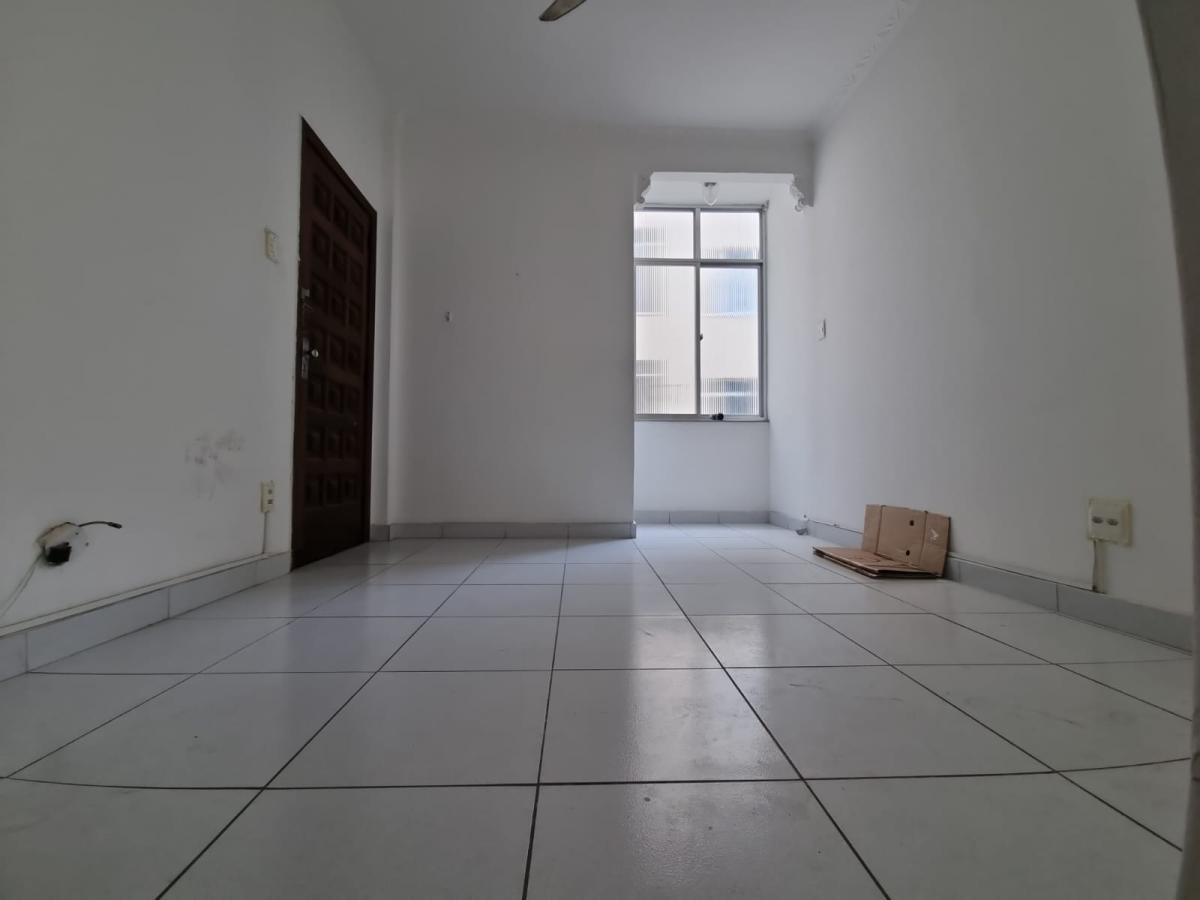 Apartamento à venda com 2 quartos, 68m² - Foto 9