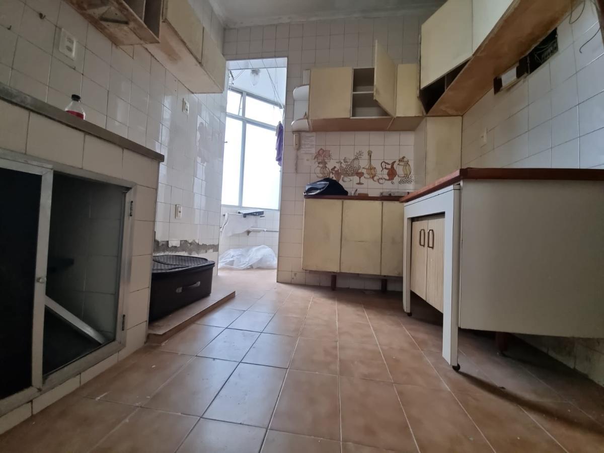 Apartamento à venda com 2 quartos, 68m² - Foto 13