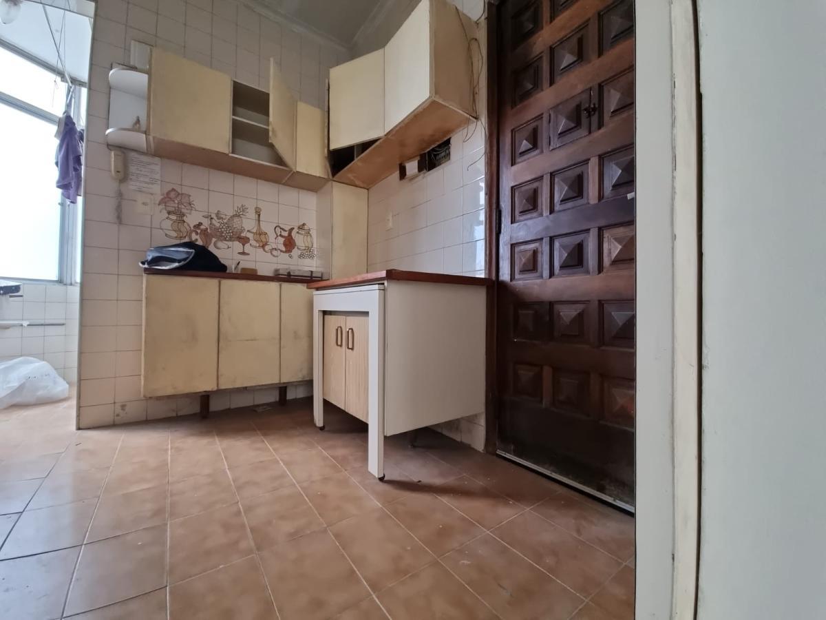 Apartamento à venda com 2 quartos, 68m² - Foto 14