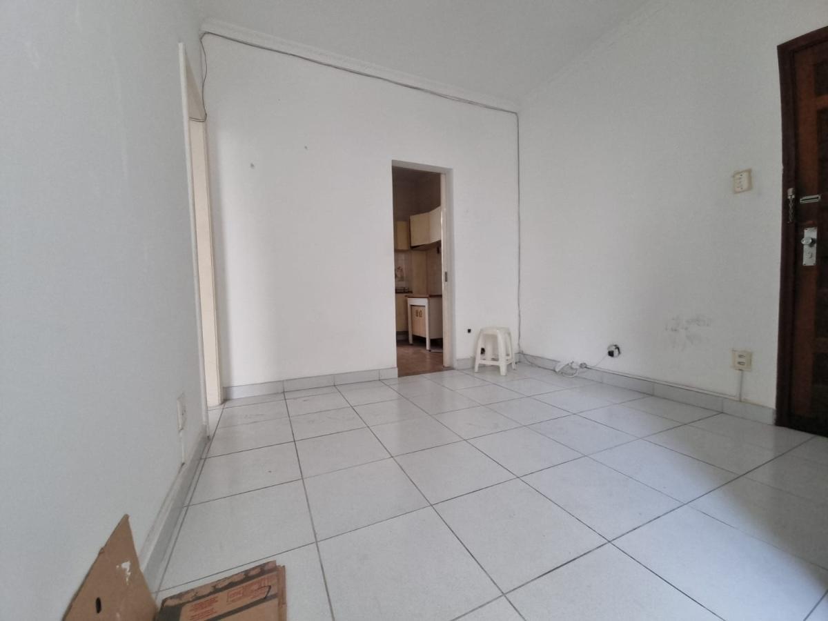 Apartamento à venda com 2 quartos, 68m² - Foto 18