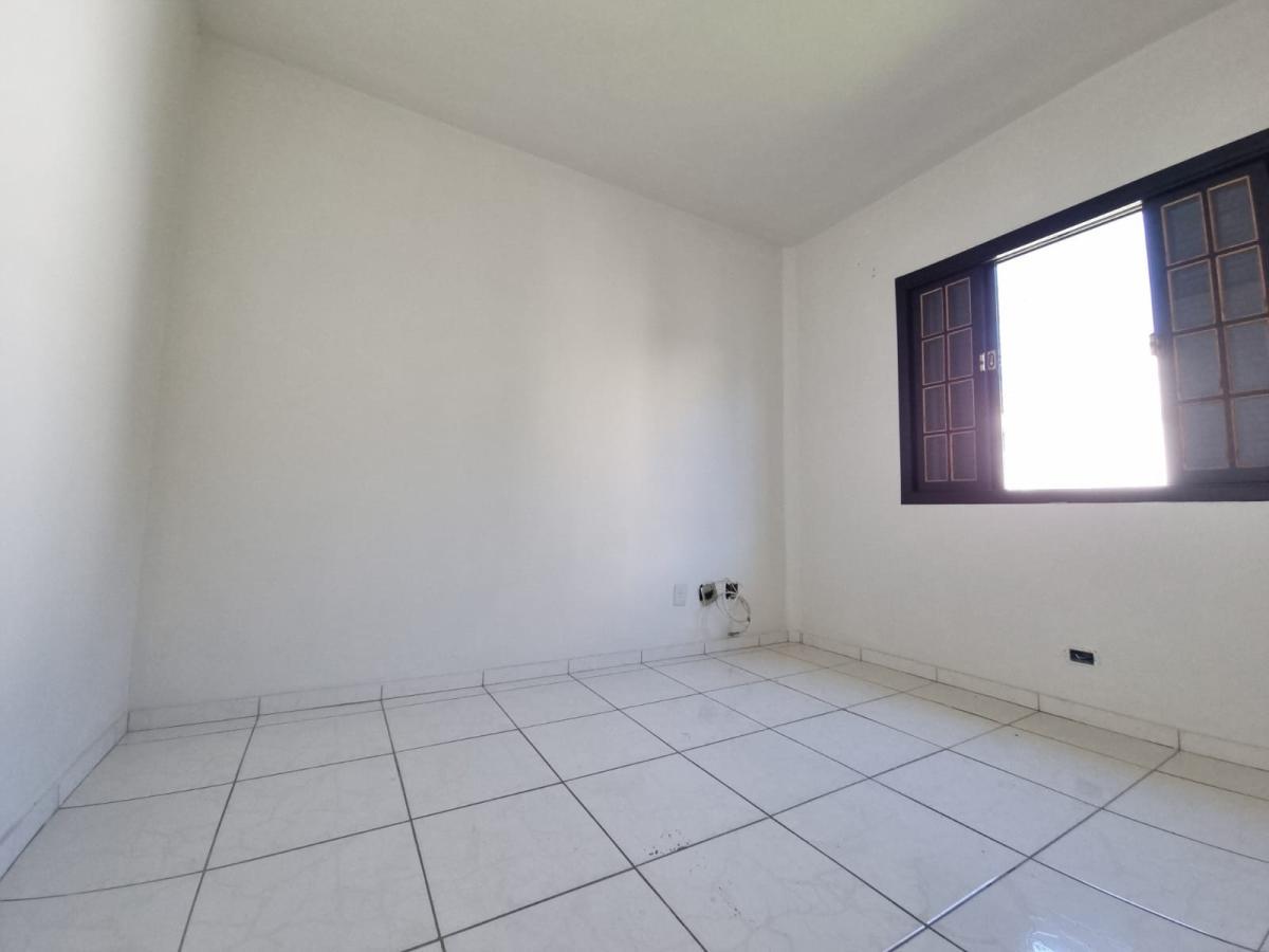 Casa à venda com 2 quartos, 62m² - Foto 17