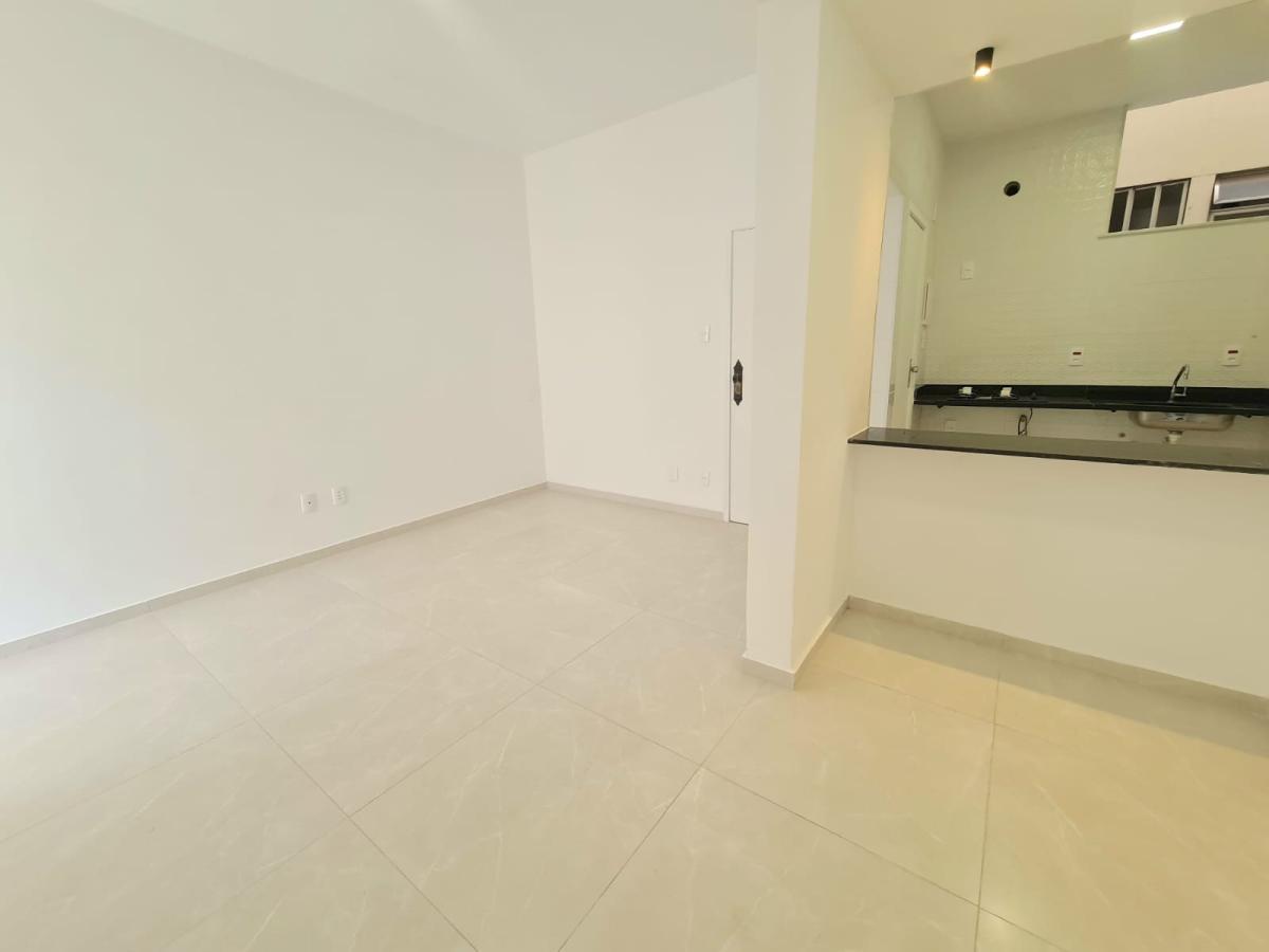 Apartamento à venda com 2 quartos, 60m² - Foto 15