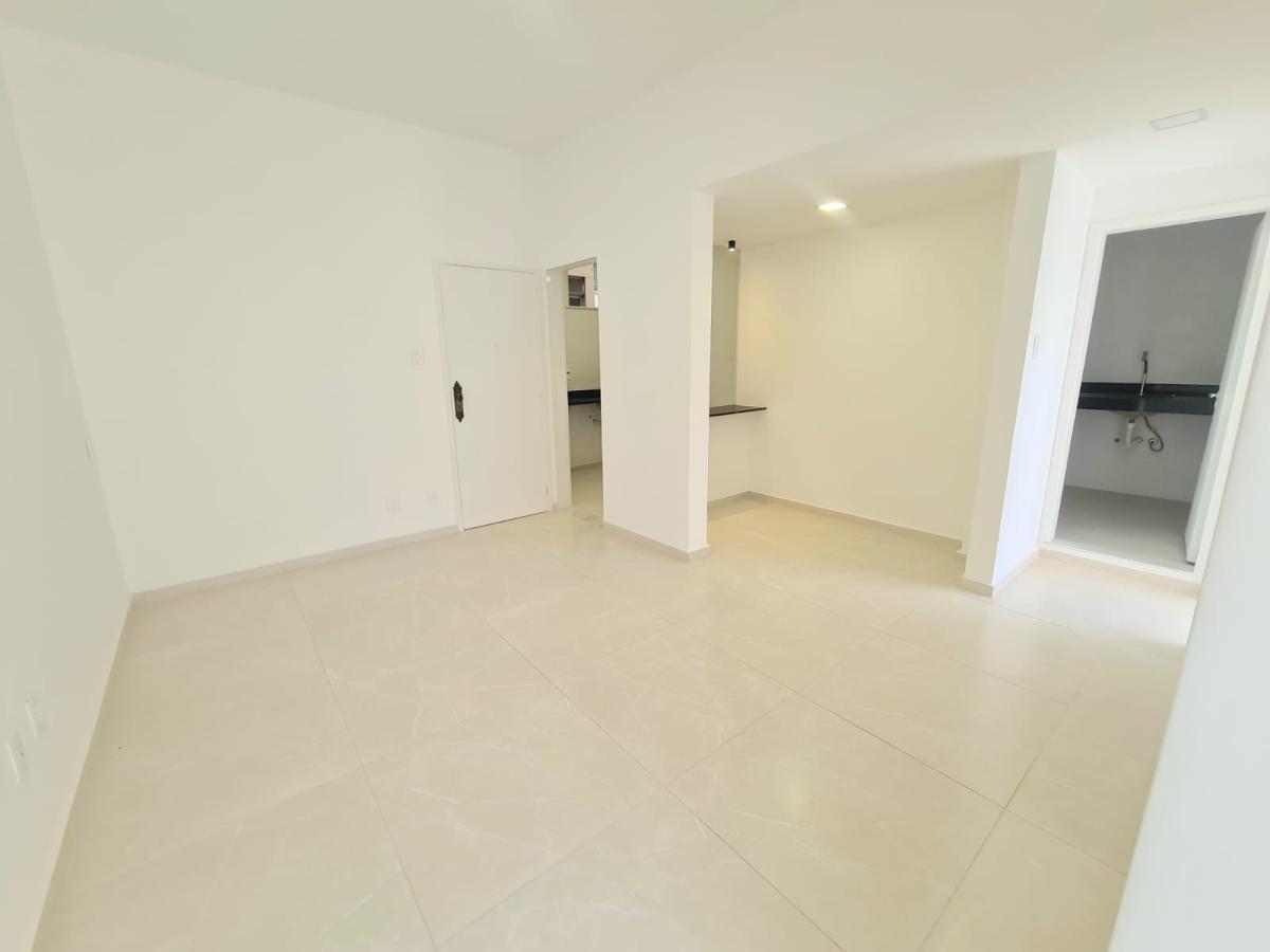 Apartamento à venda com 2 quartos, 60m² - Foto 17