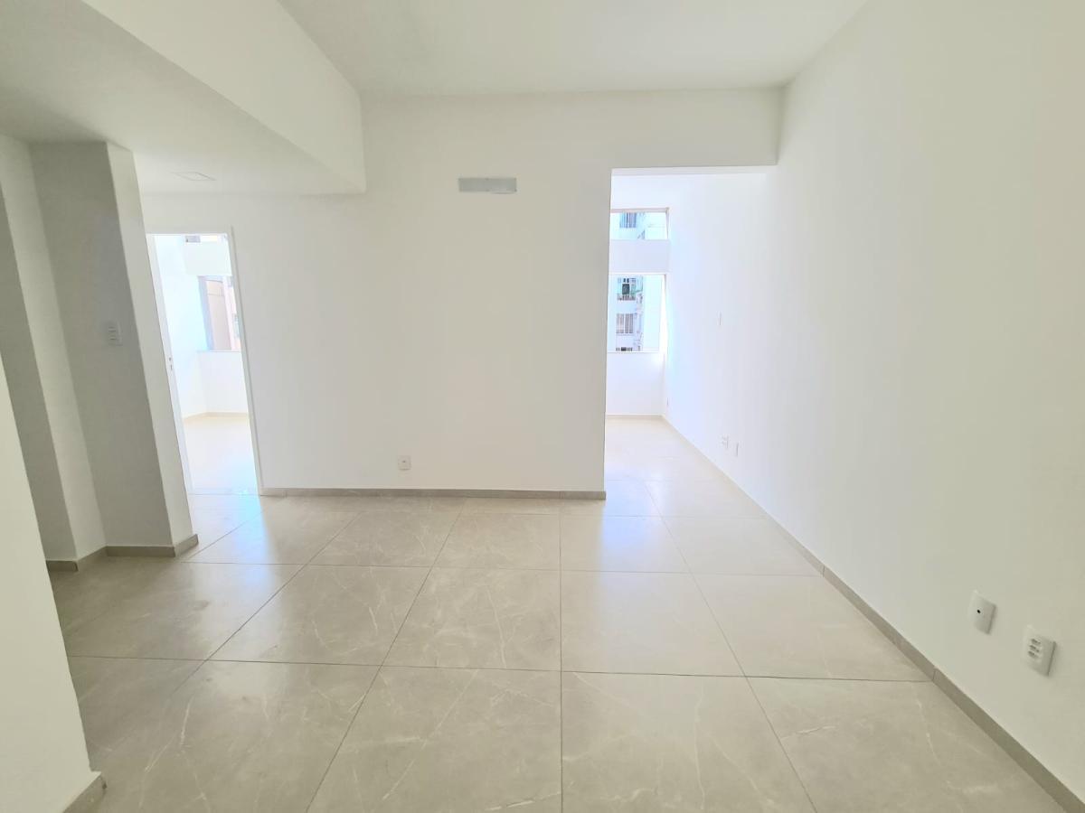 Apartamento à venda com 2 quartos, 60m² - Foto 19