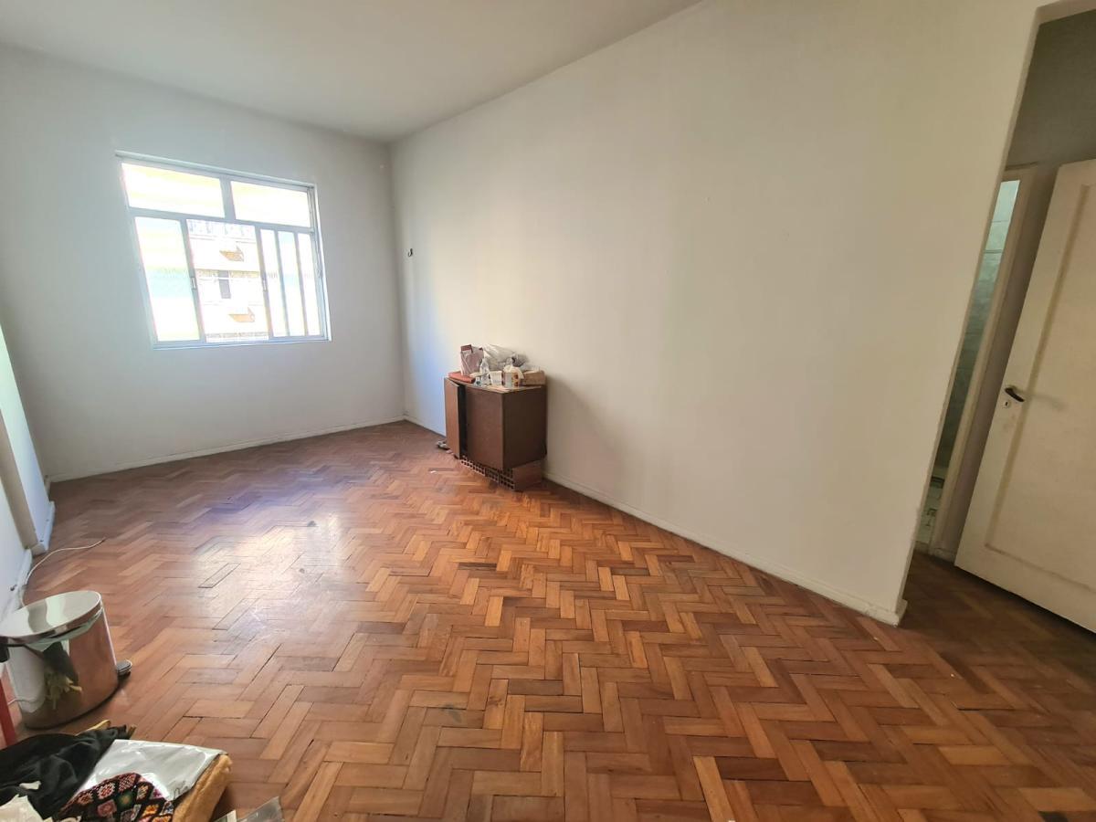 Apartamento à venda com 1 quarto, 50m² - Foto 11