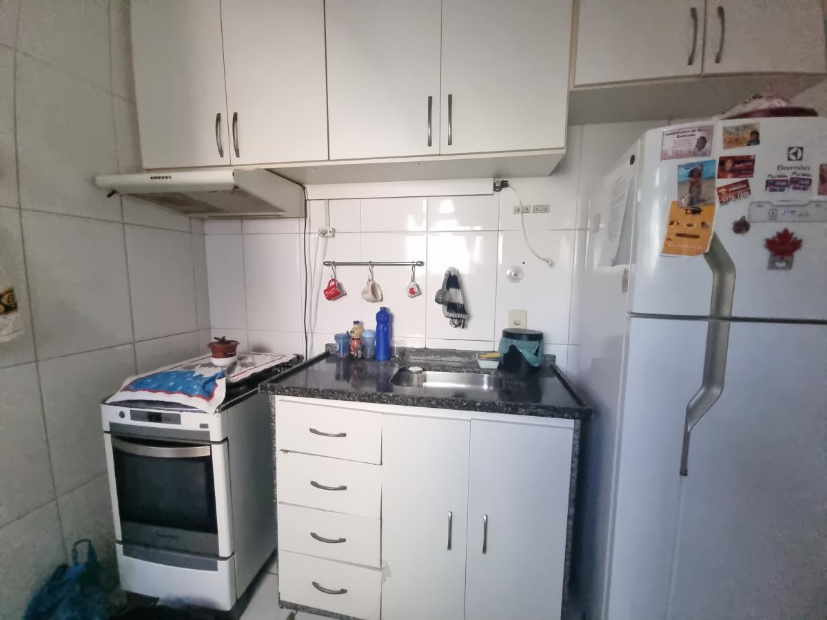 Apartamento à venda com 2 quartos, 55m² - Foto 14