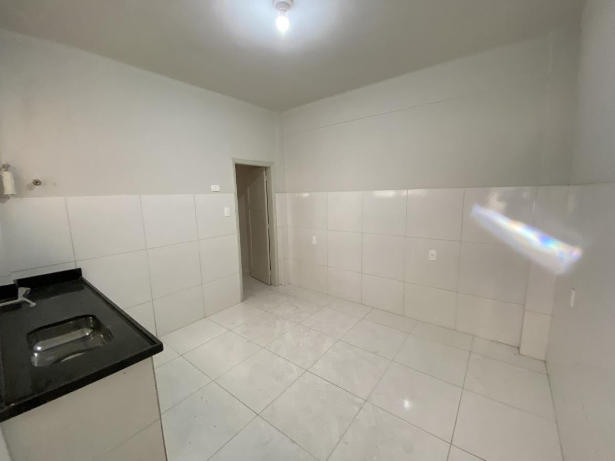 Apartamento à venda com 6 quartos, 223m² - Foto 4