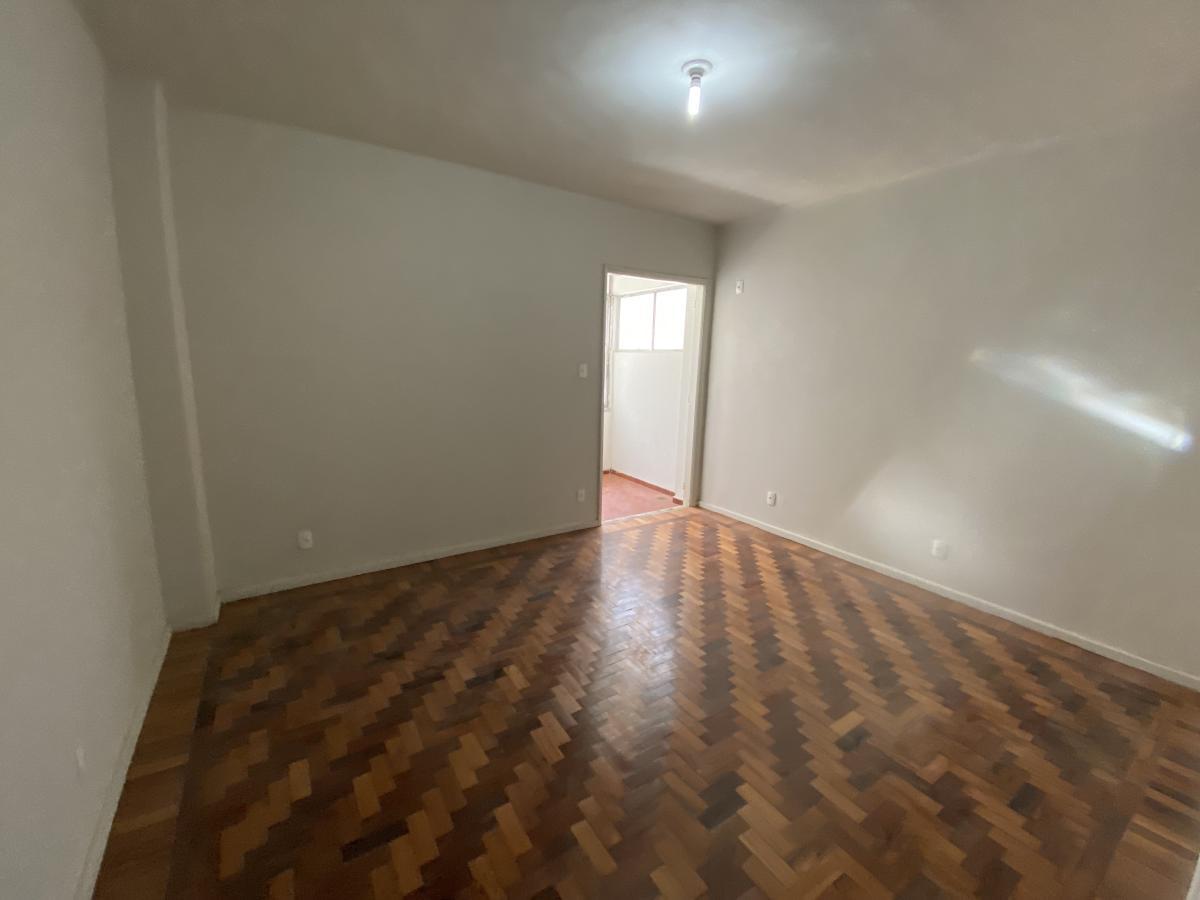 Apartamento à venda com 6 quartos, 223m² - Foto 10