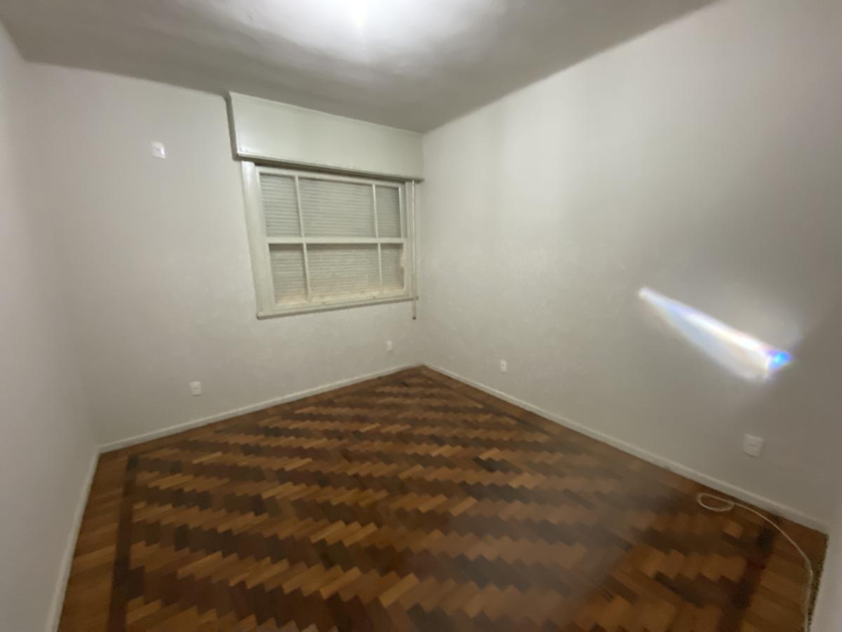 Apartamento à venda com 6 quartos, 223m² - Foto 13