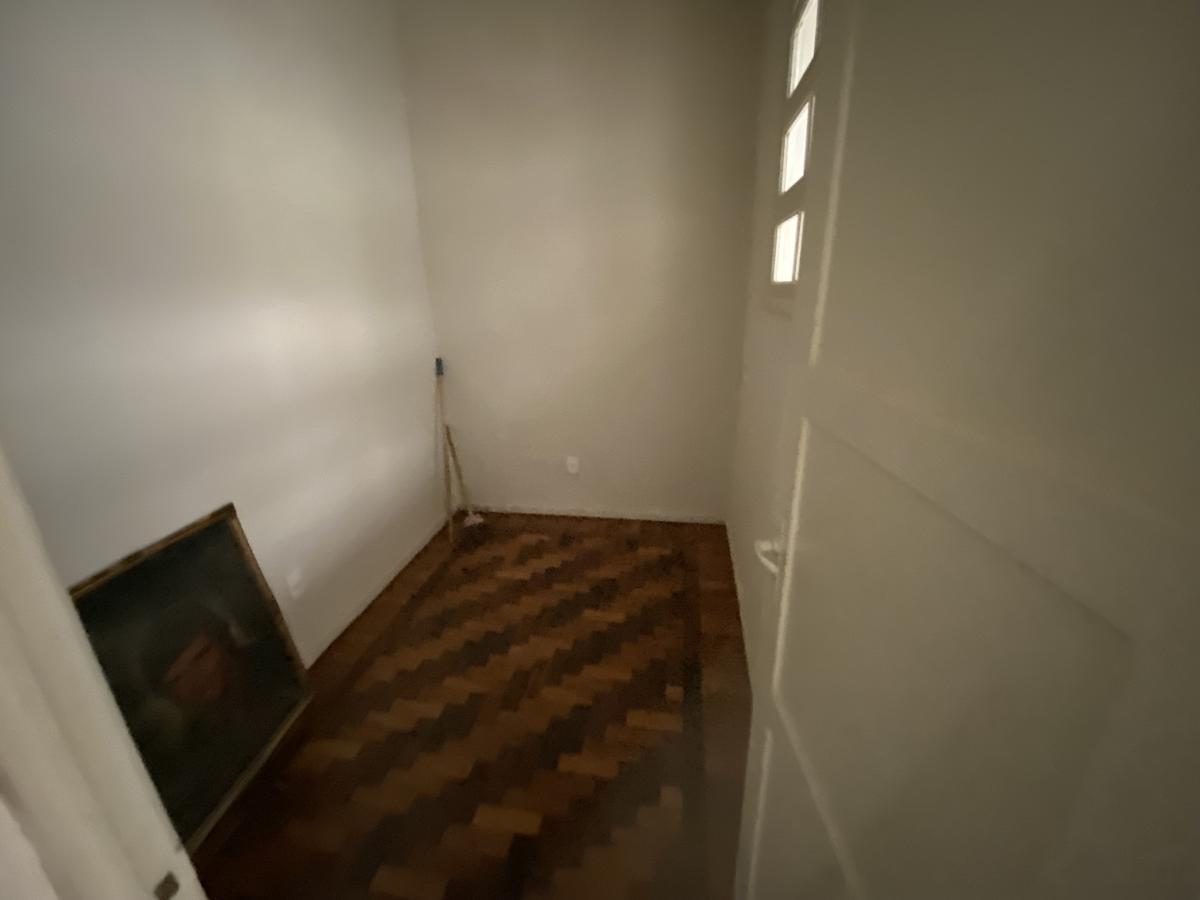 Apartamento à venda com 6 quartos, 223m² - Foto 18