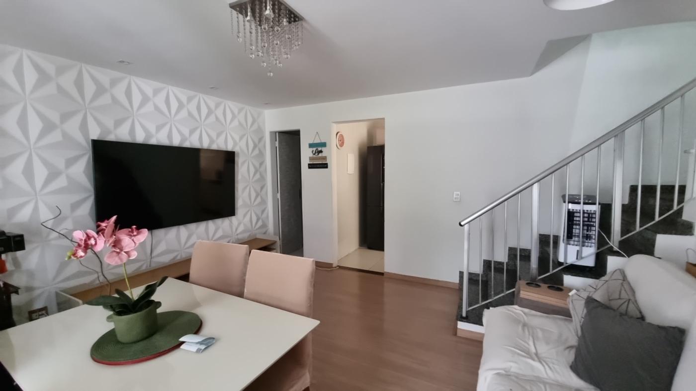 Casa à venda com 2 quartos, 110m² - Foto 12