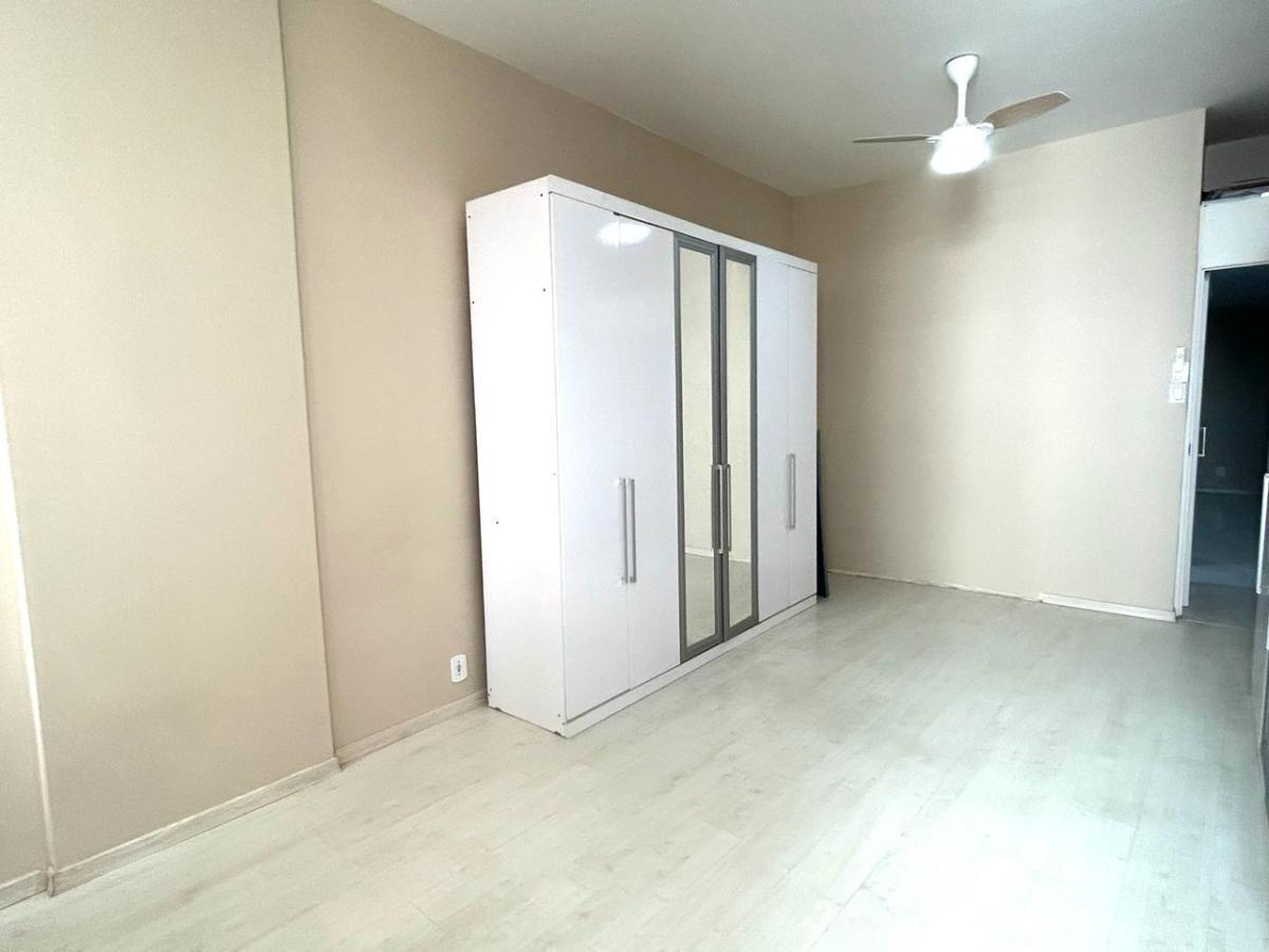 Apartamento à venda com 1 quarto, 41m² - Foto 20