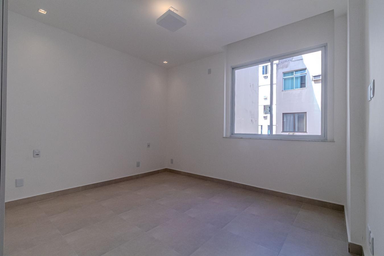 Apartamento à venda com 3 quartos, 135m² - Foto 24