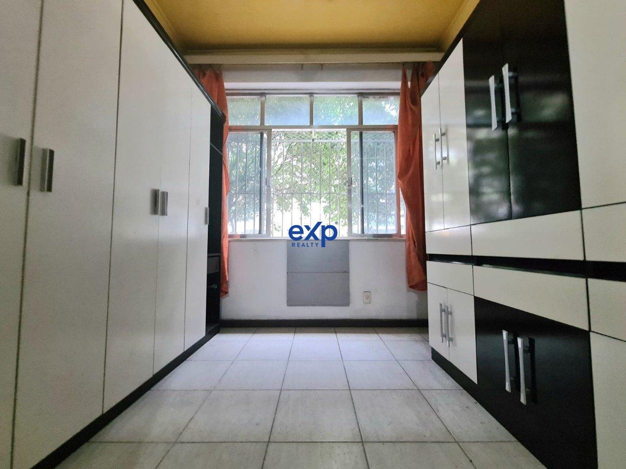 Apartamento à venda com 1 quarto, 42m² - Foto 11