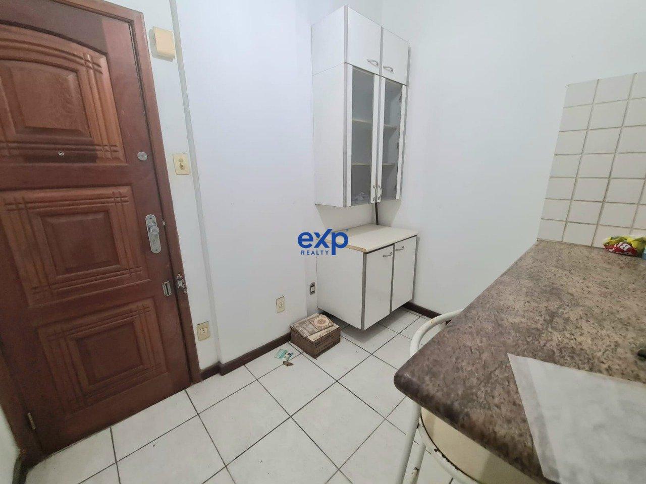 Apartamento à venda com 1 quarto, 42m² - Foto 17