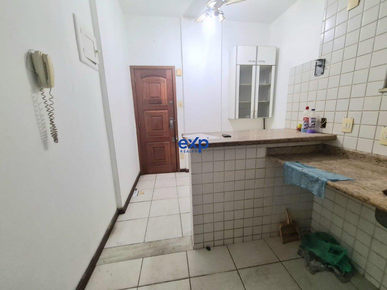 Apartamento à venda com 1 quarto, 42m² - Foto 27