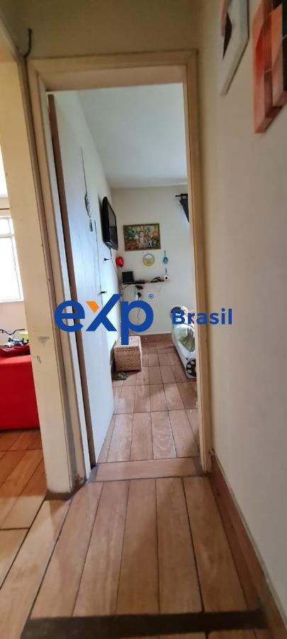 Apartamento à venda com 2 quartos, 65m² - Foto 4