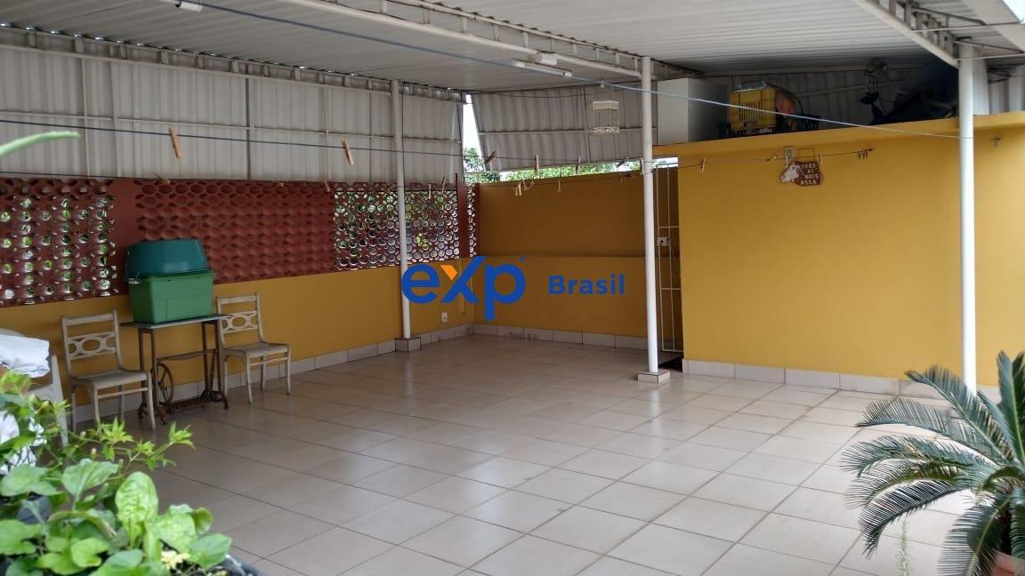 Casa à venda com 2 quartos, 120m² - Foto 28