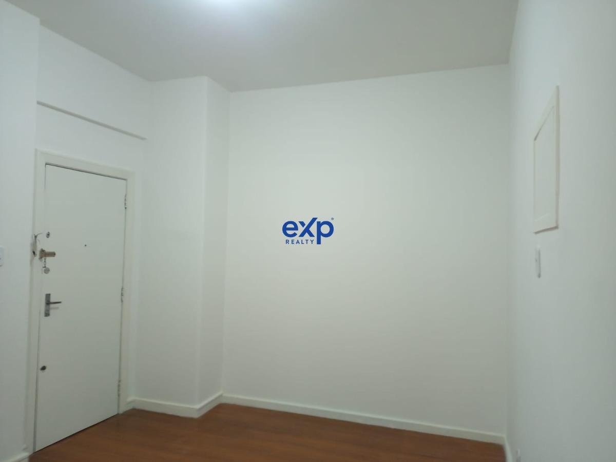 Apartamento à venda com 1 quarto, 55m² - Foto 11