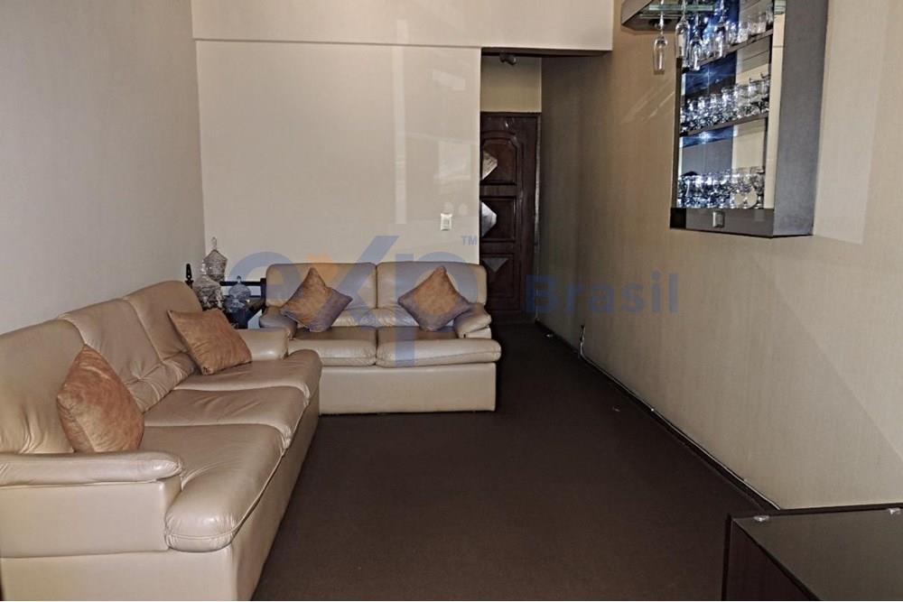 Apartamento à venda com 2 quartos, 77m² - Foto 3