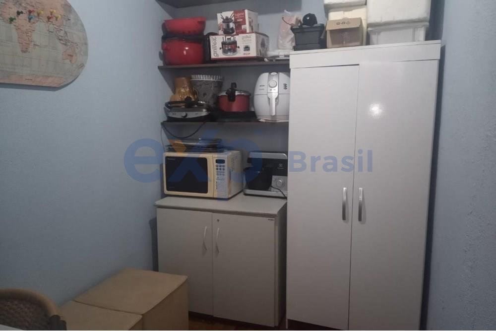 Apartamento à venda com 2 quartos, 77m² - Foto 10