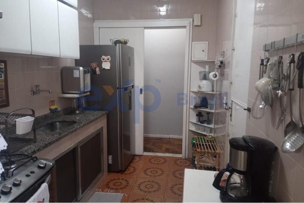 Apartamento à venda com 2 quartos, 77m² - Foto 13