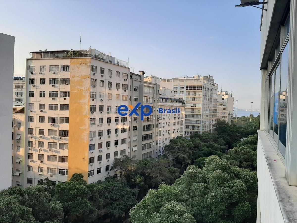 Apartamento à venda com 4 quartos, 370m² - Foto 1