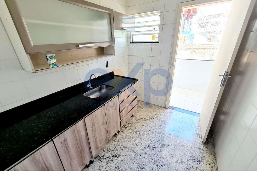 Apartamento à venda com 2 quartos, 67m² - Foto 7