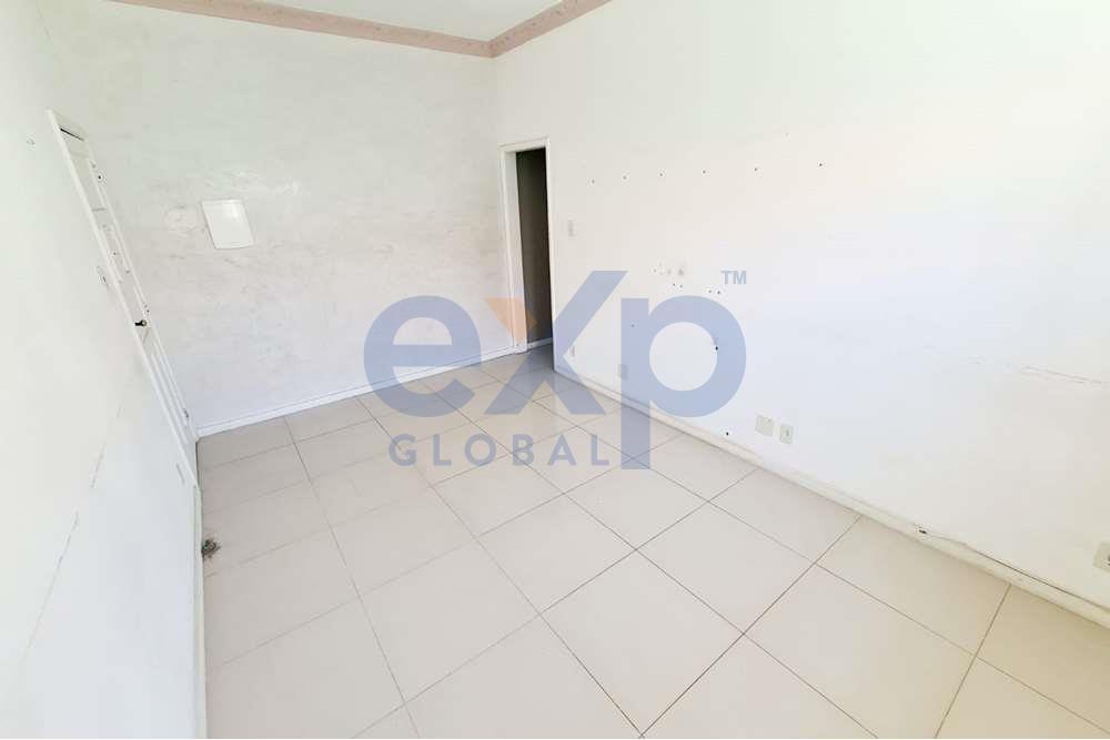 Apartamento à venda com 2 quartos, 67m² - Foto 13