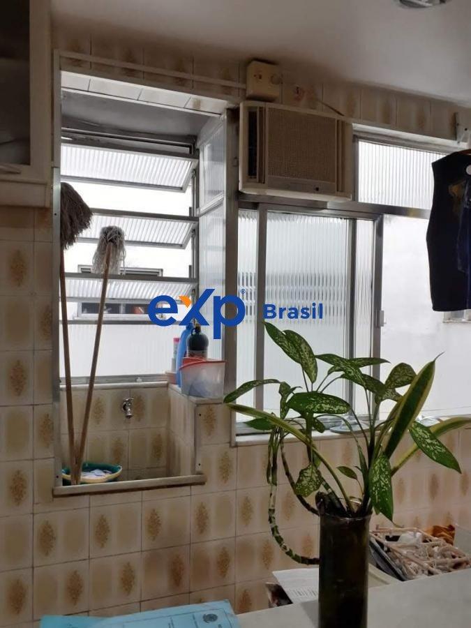 Apartamento à venda com 2 quartos, 75m² - Foto 16