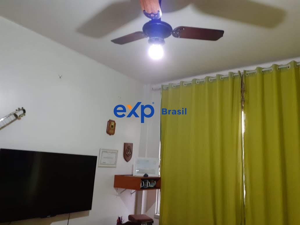 Apartamento à venda com 2 quartos, 75m² - Foto 18