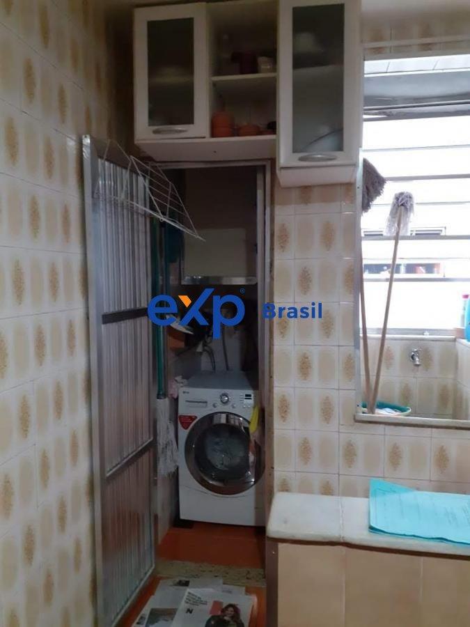 Apartamento à venda com 2 quartos, 75m² - Foto 20