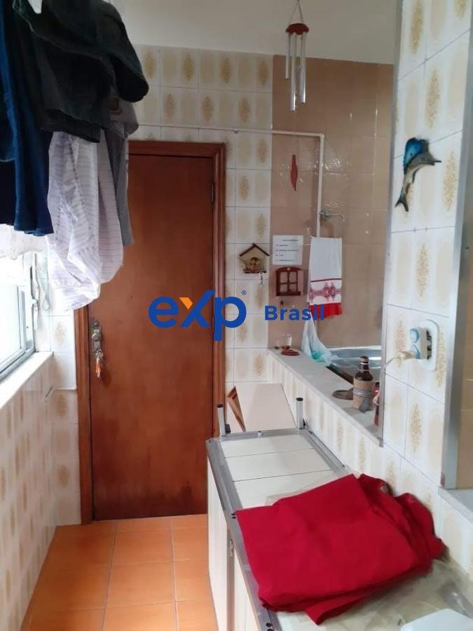 Apartamento à venda com 2 quartos, 75m² - Foto 21