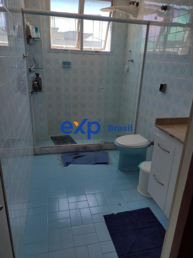 Apartamento à venda com 3 quartos, 180m² - Foto 2