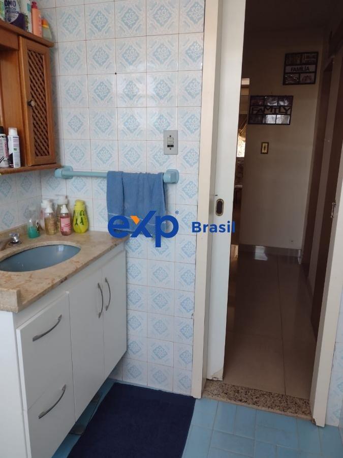 Apartamento à venda com 3 quartos, 180m² - Foto 7