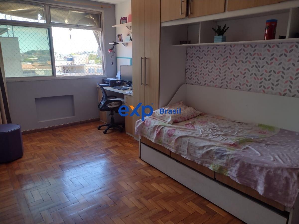 Apartamento à venda com 3 quartos, 180m² - Foto 20