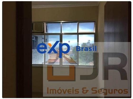 Apartamento à venda com 2 quartos, 64m² - Foto 3