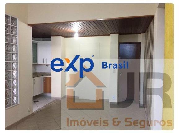 Apartamento à venda com 2 quartos, 64m² - Foto 1