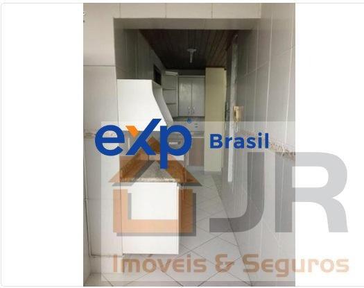 Apartamento à venda com 2 quartos, 64m² - Foto 19