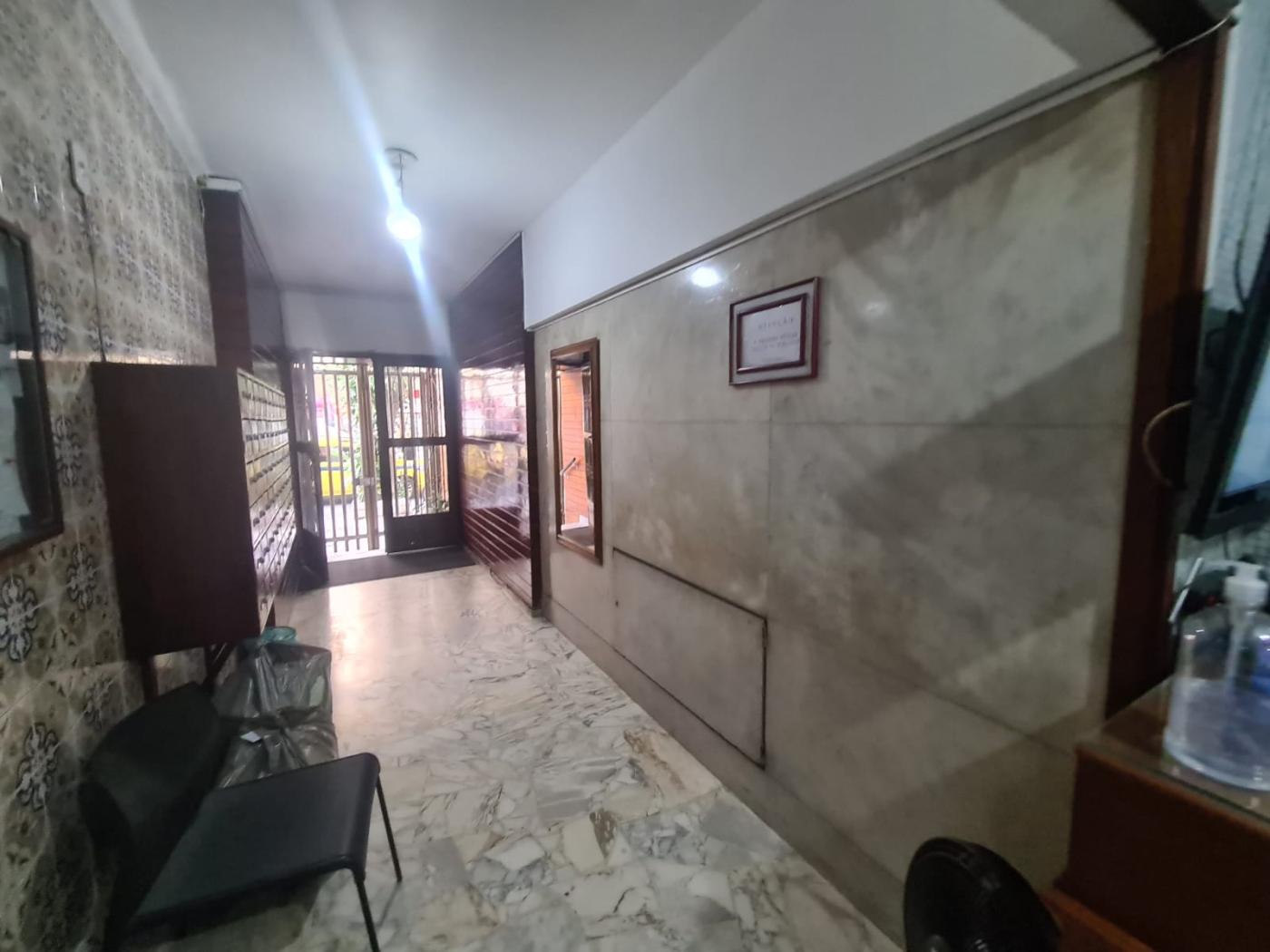 Apartamento à venda com 1 quarto, 49m² - Foto 3