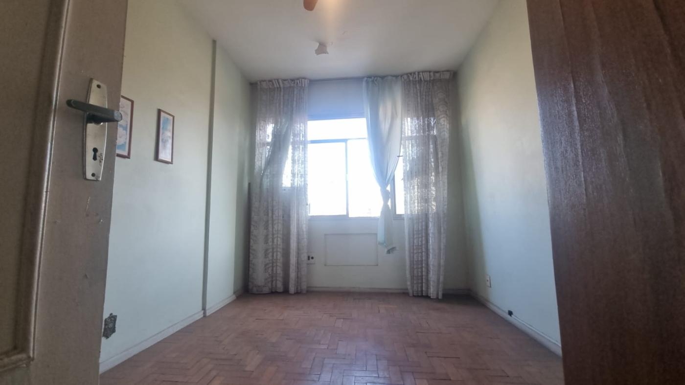 Apartamento à venda com 2 quartos, 60m² - Foto 22