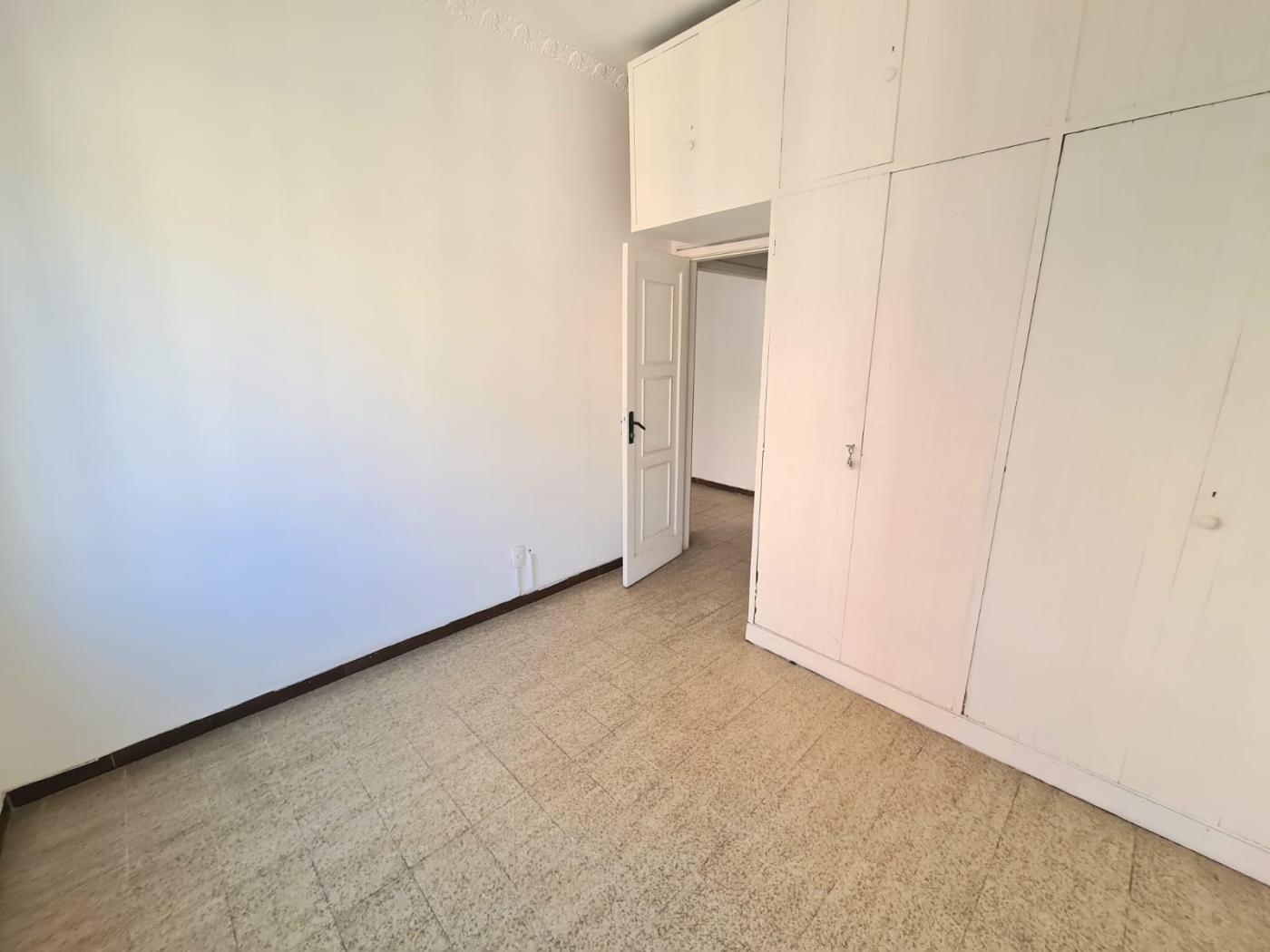 Apartamento à venda com 2 quartos, 70m² - Foto 19