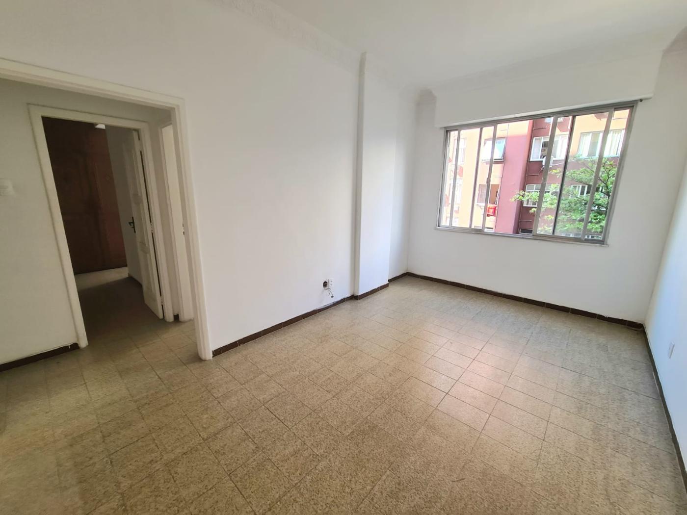 Apartamento à venda com 2 quartos, 70m² - Foto 25