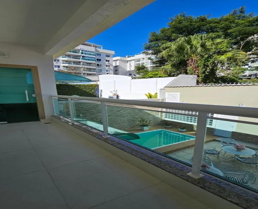 Casa de Condomínio à venda com 4 quartos, 214m² - Foto 3