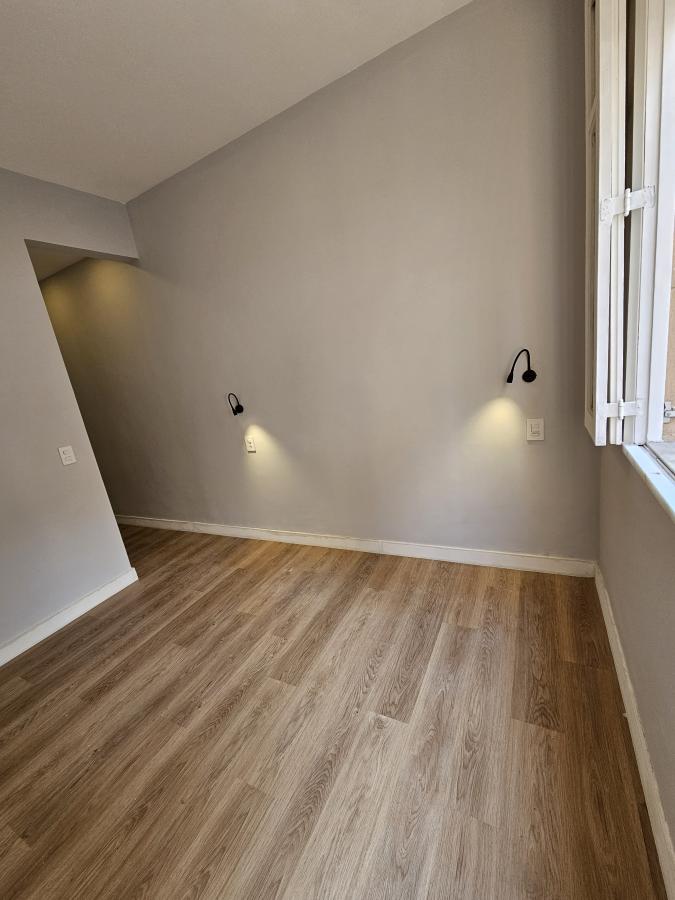 Apartamento à venda com 3 quartos, 75m² - Foto 3